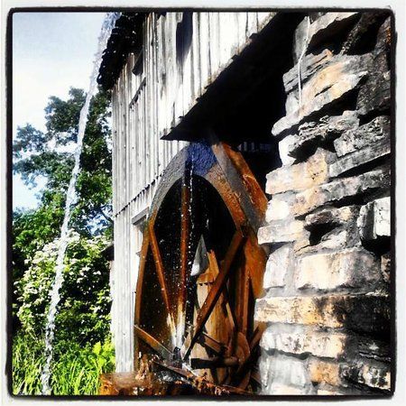 Midway Village & Museum Center